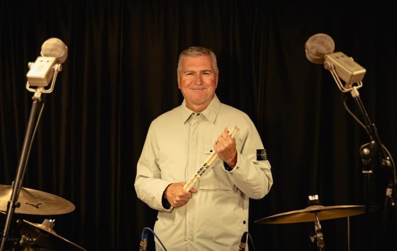 Steve White
