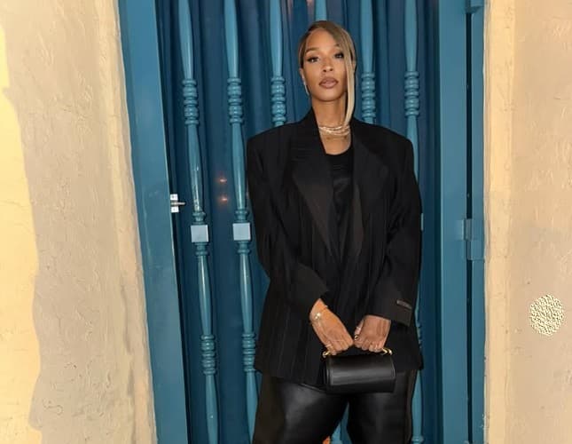 Savannah James